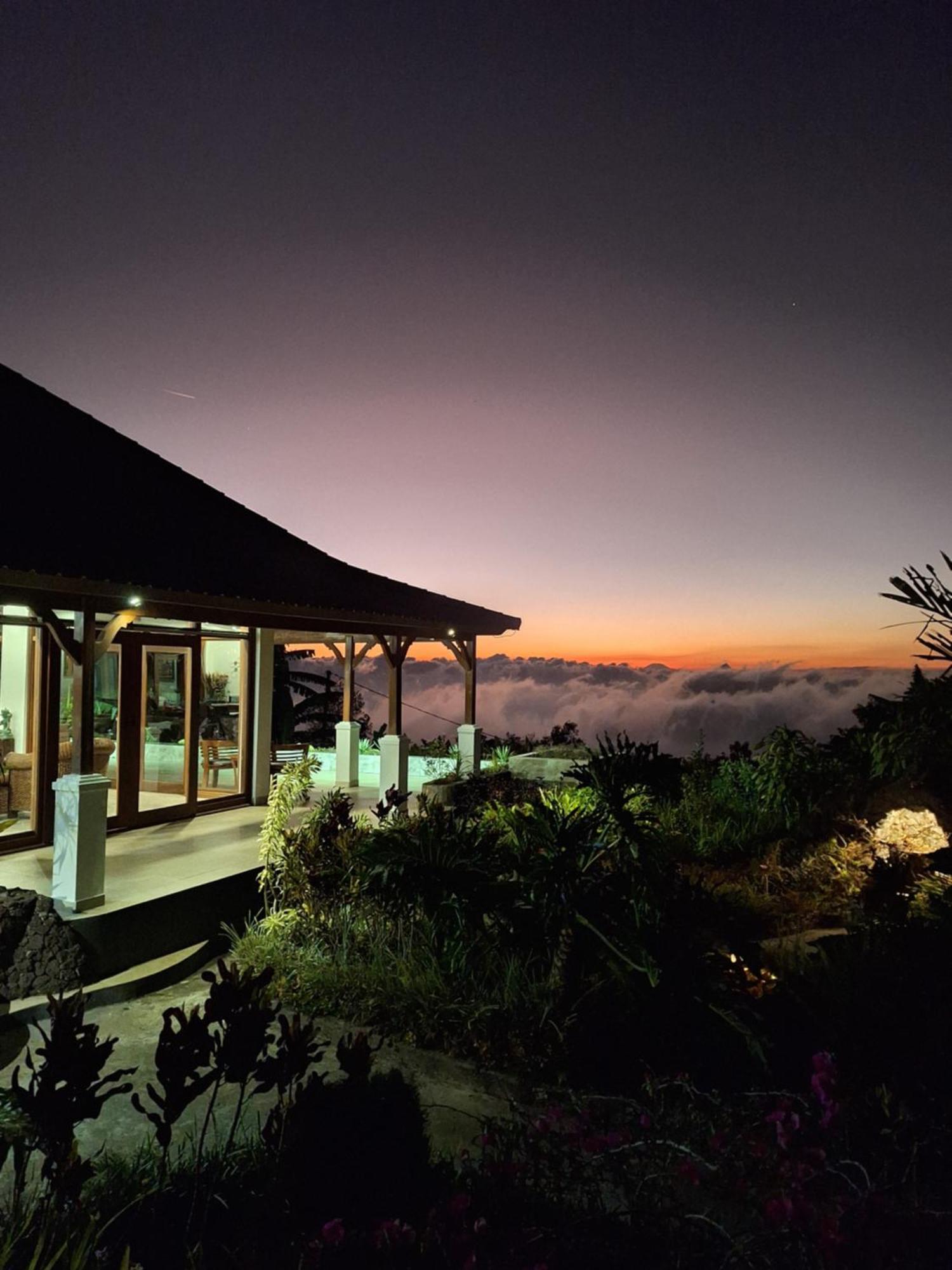 Manigelang Villa Munduk  Exterior photo
