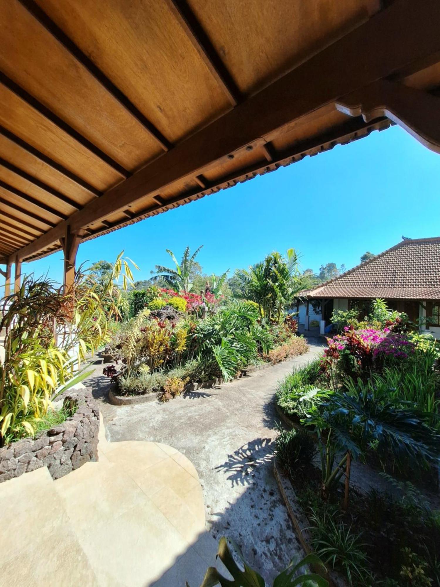 Manigelang Villa Munduk  Exterior photo